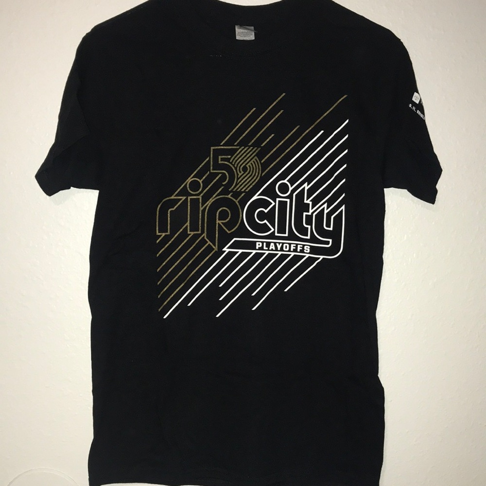 NWOT Portland TrailBlazers Playoffs shirt